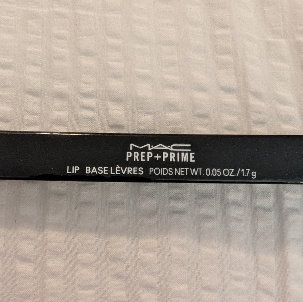 MAC Cosmetics Prep + Prime Lip Primer - Black - Picture 3 of 8